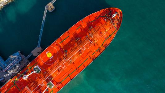 和天然气通过油轮运输业务进出口石油化工和天然气全球的货物图片素材